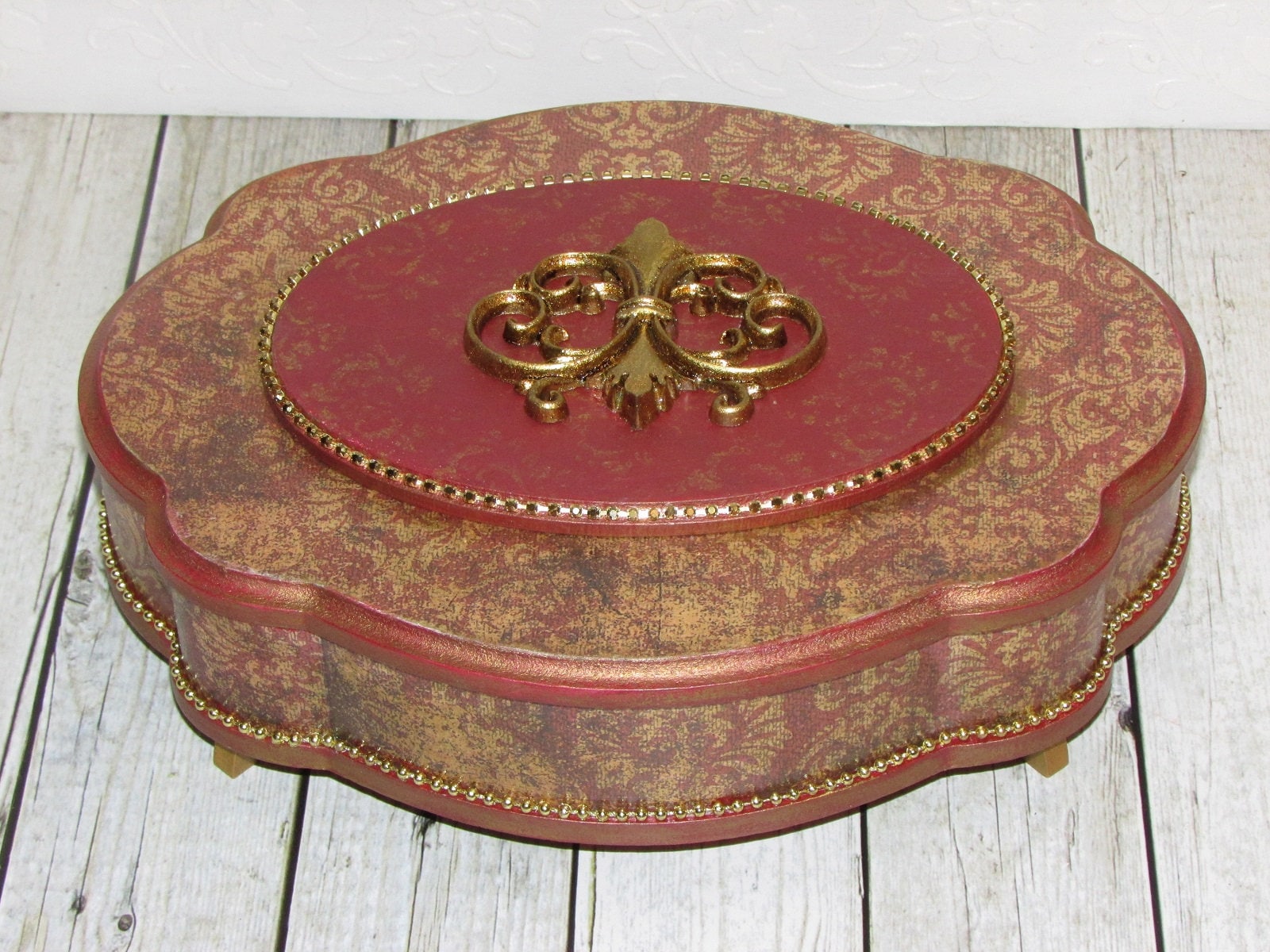 Schatulle in Ovaler Form Schatulle in Ovaler Form von Decooasis