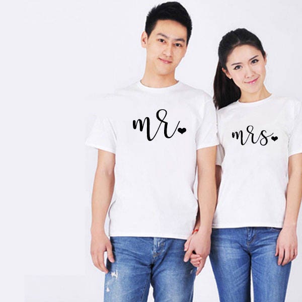 Mr. &mrs. Passende Shirts | Hemden Für Mann Und Frau Verlobungsgeschenk Paar Pärchen Individuelle Geschenke Mr. &mrs. Passende Shirts | Hemden Für Mann Und Frau Verlobungsgeschenk Paar Pärchen Individuelle Geschenke von Decoposh1