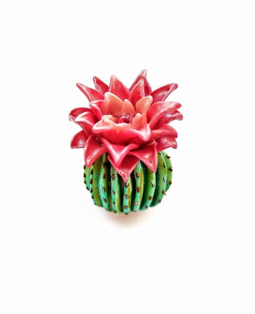 Blühende Kaktus Kleine Brosche Polymer Clay Schmuck Für Frauen von DecorElegancy