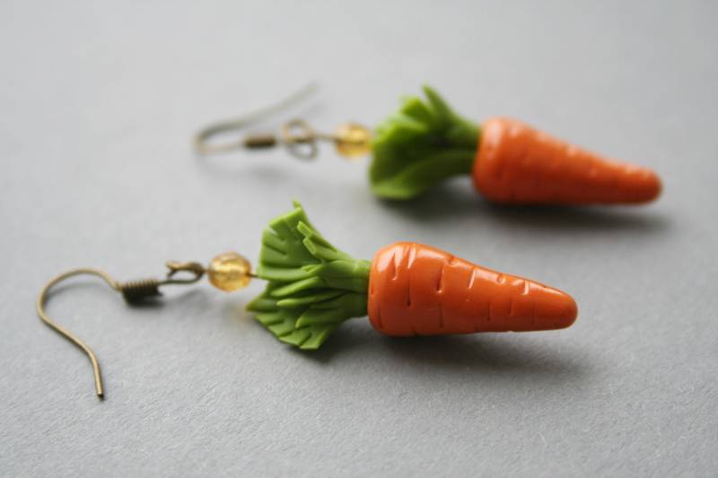 Handgemachte Karotten-Ohrringe Aus Polymer Clay Schmuck Geschenk Zu Ostern Handgemachte Karotten-Ohrringe Aus Polymer Clay Schmuck Geschenk Zu Ostern von DecorUA