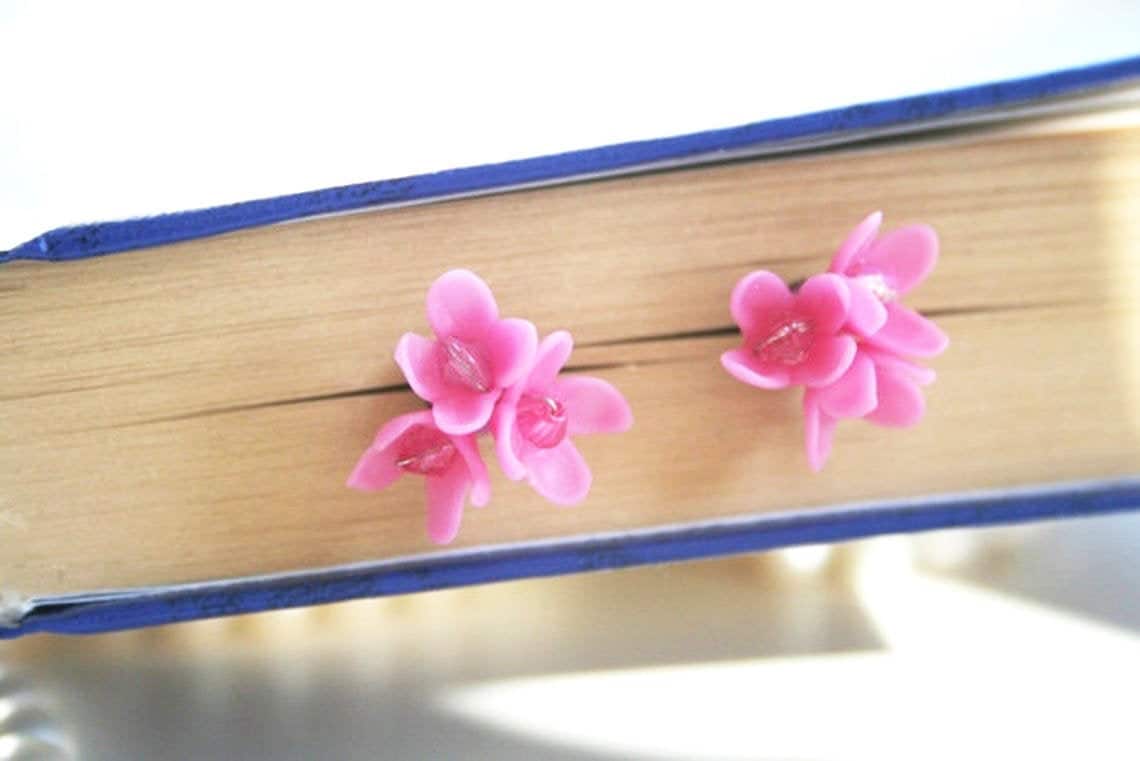 Handgemachte Rosa Blüte Ohrstecker Polymer Clay Floral Schmuck Handgemachte Rosa Blüte Ohrstecker Polymer Clay Floral Schmuck von DecorUA