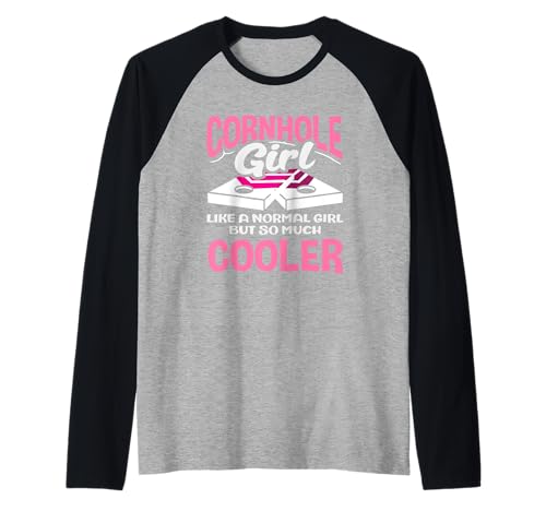 Cornhole-Girl-Liebhaber wie normales Mädchen, so viel cooler Raglan Cornhole-Girl-Liebhaber wie normales Mädchen, so viel cooler Raglan von Dedicated Cornhole Players and Backyard Game Gifts
