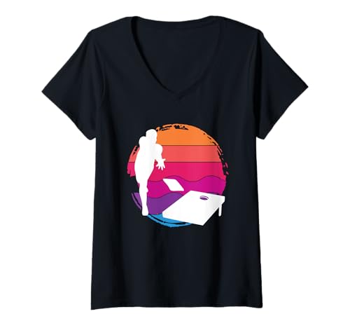 Damen Cornhole Player Silhouette Vibrant Sunset Game T-Shirt mit V-Ausschnitt von Dedicated Cornhole Players and Backyard Game Gifts