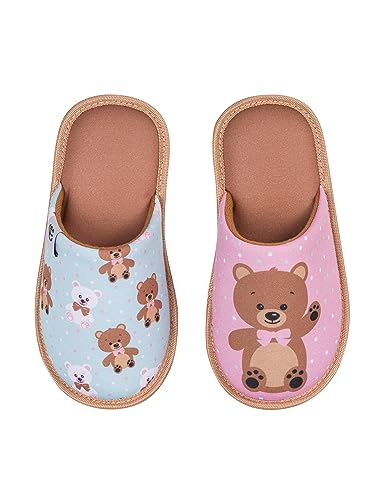 Dedoles Hausschuhe Damen Herren & Kinder Memory-Foam viele lustige Designs Einhorn Musik Regenbogen Comics Spiele Geschenk, Farbe: Geliebter Teddybär, Gr.: 28-29 EU von Dedoles