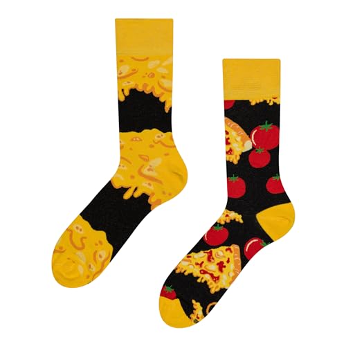 Dedoles Socken Regular normale Höhe Unisex Damen Herren Baumwolle viele lustige Designs Weihnachtssocken 1 Paar, Farbe Gelb, Motiv Käsepizza, Gr. 43-46 von Dedoles