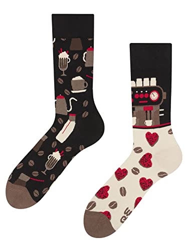 Dedoles Socken Regular normale Höhe Unisex Damen Herren Baumwolle viele lustige Designs Weihnachtssocken 1 Paar, Farbe Schwarz, Motiv Café, Gr. 35-38 von Dedoles