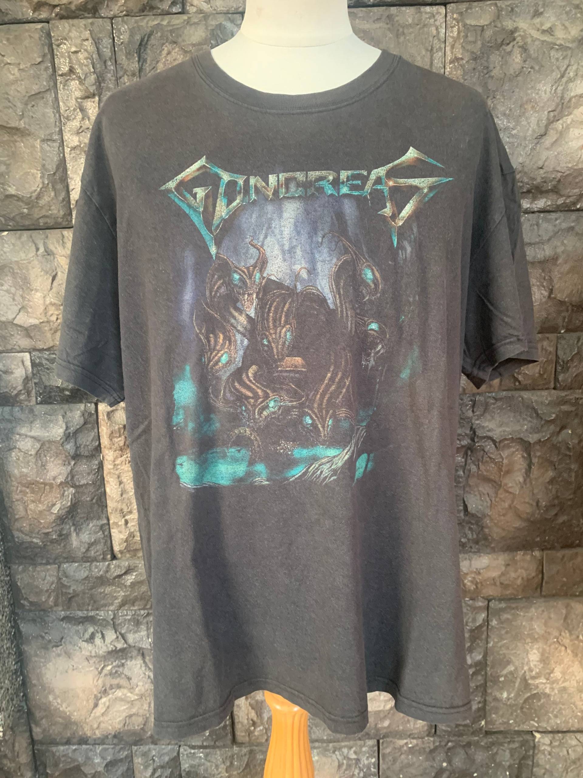 Vintage Gonoreas Heavy Metal Band T-Shirt von DeejaArt