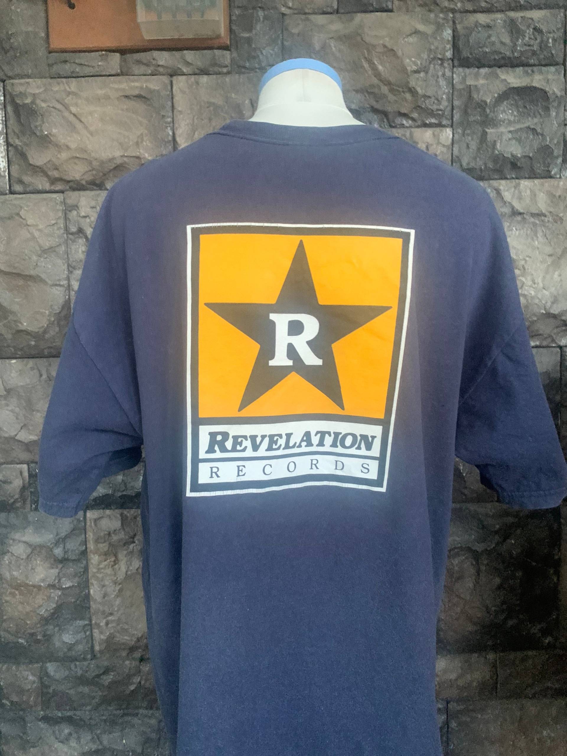 Vintage Revelation Cords/Punk T-Shirt von DeejaArt