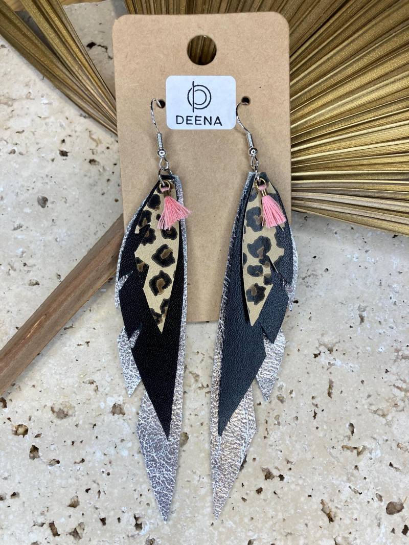 Deena - Handgemachte Ohrringe Aus Leder, Silber Schwarz Leo Koralle Mit Silberfarbenen Akzenten, Einzigartig & Ausgefallen Deena - Handgemachte Ohrringe Aus Leder, Silber Schwarz Leo Koralle Mit Silberfarbenen Akzenten, Einzigartig & Ausgefallen von DeenaDesignDortmund