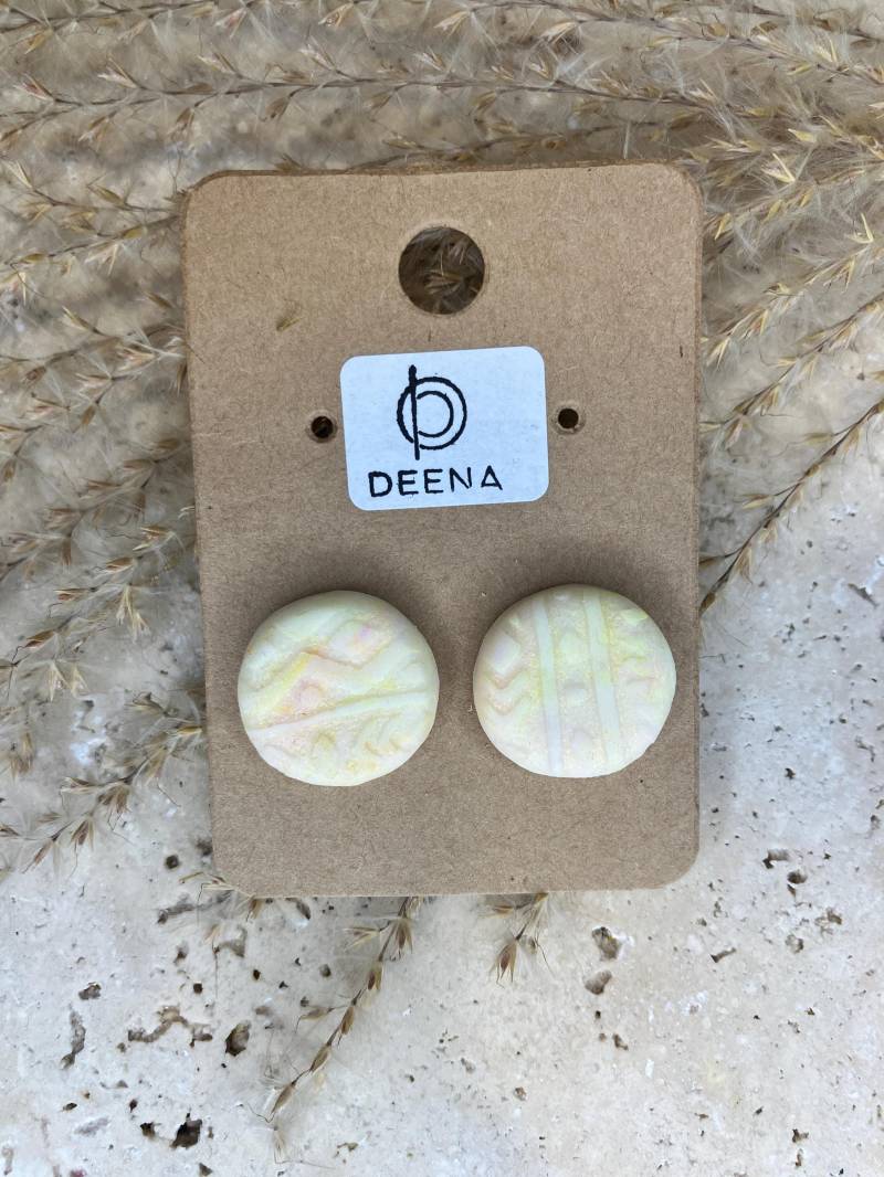Deena - Handgemachte Ohrstecker Aus Polymer Ton, Neon Verlauf Mit Relief Ethno Ikat Aztek Maya, Modern & Frei von DeenaDesignDortmund