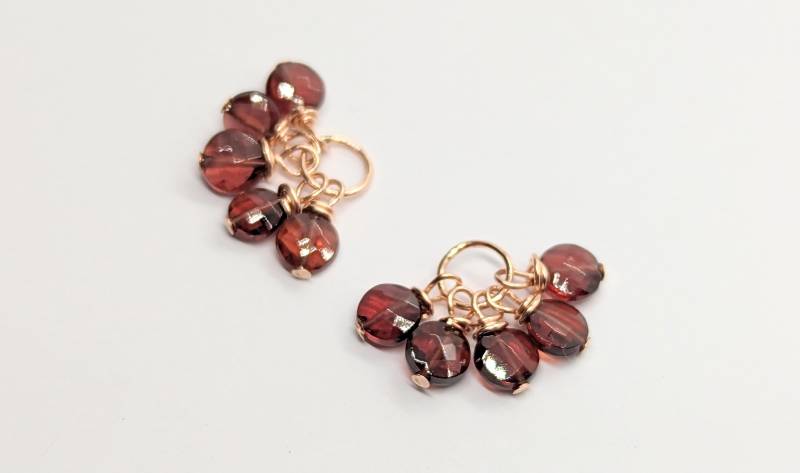Rhodolith Granat Münze Perlen Ohrring Anhänger in 14 Karat Rosegold Gefüllt Rhodolith Granat Münze Perlen Ohrring Anhänger in 14 Karat Rosegold Gefüllt von DeepColorGems
