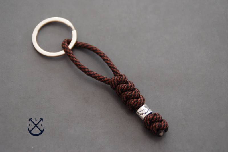 Antike Silber Adler Perle Schlüsselanhänger Wählen Sie Ihre Farbe Minimalistisch Geknotet Burnt Holz Paracord Geschenk Für Ihn Unisex von Deepbluelegend