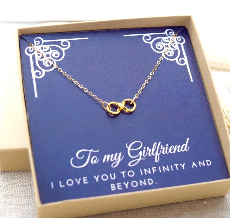 Valentinstag Geschenk Für Freundin, Geschenk, Unendlichkeit Halskette Valentinstag Geschenk Für Freundin, Geschenk, Unendlichkeit Halskette von DeeplyRootedLove