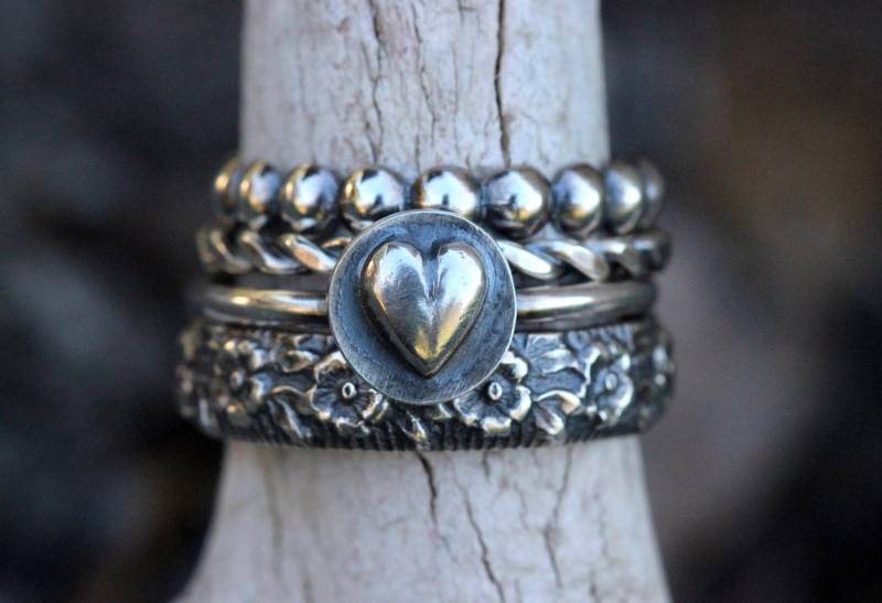 Herz Silber Ring Set Stapelringe Sterling Silberringe Valentinstag Geschenk Für Sie von DeerGirlDesigns
