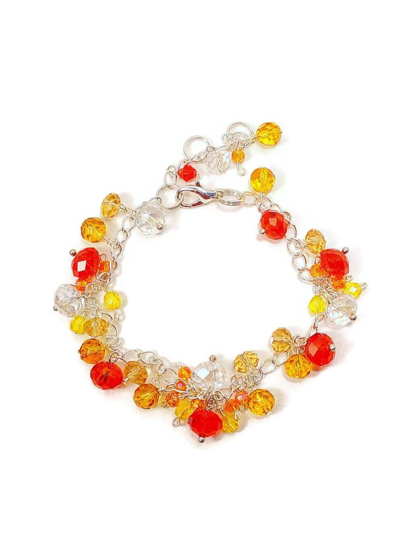Rotes Und Tangerine Kristall Perlen Armband von DeerwomanDesigns