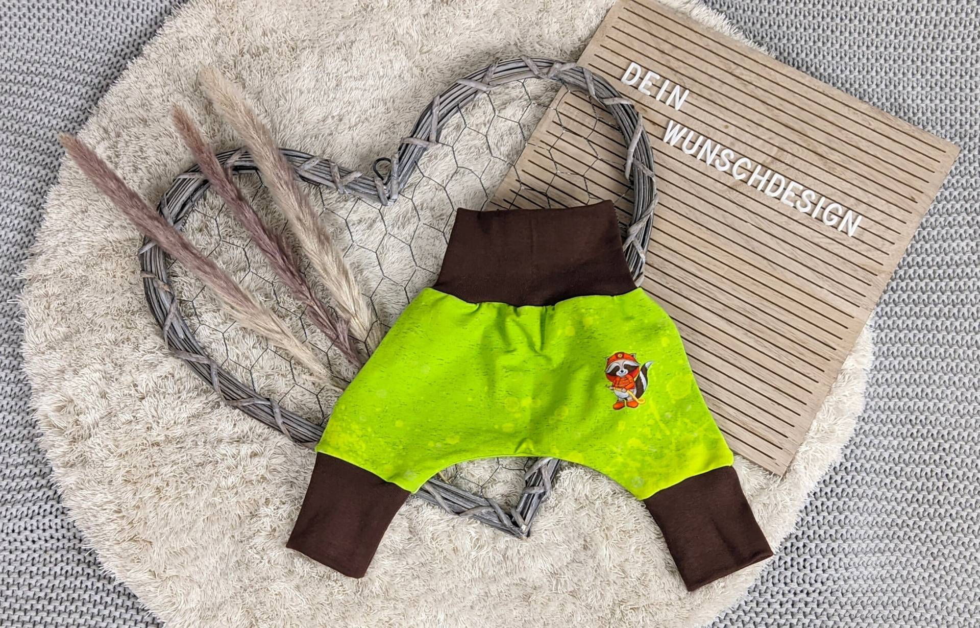 Sofortkauf I Pumphose Baby Feuerwehr Sweatstoff Sofortkauf I Pumphose Baby Feuerwehr Sweatstoff von DeinWunschDesignShop