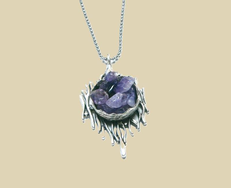 Halskette Mit Geschmiedetem Amethyst Anhänger, Kette Amethyst-Splittern, Unikat Edelstahlanhänger An Kugelkette, Einzelstück von DeineSchmuckFreundin