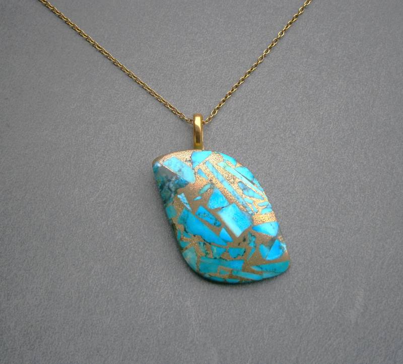 Halskette Mit Jaspis Anhänger Vergoldete Kette Türkis Blauem Meeressediment-Jaspis Im Kintsugi Stil Halskette Mit Jaspis Anhänger Vergoldete Kette Türkis Blauem Meeressediment-Jaspis Im Kintsugi Stil von DeineSchmuckFreundin