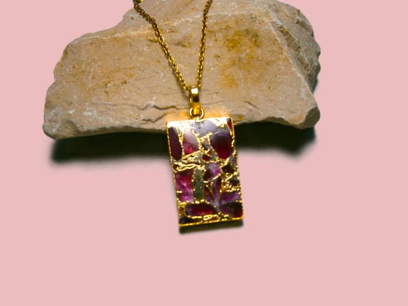 Halskette Mit Weinrotem Kintsugi Achat Vergoldete Kette Edelstein Anhänger, Rechteck Halskette Mit Weinrotem Kintsugi Achat Vergoldete Kette Edelstein Anhänger, Rechteck von DeineSchmuckFreundin