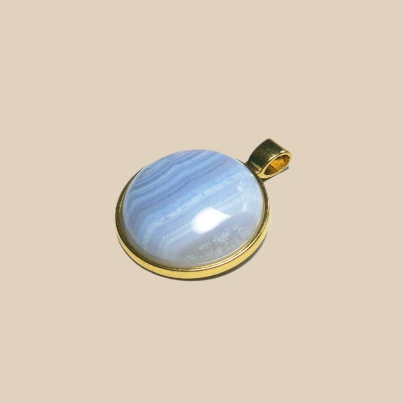 Hellblauer Achat Anhänger Vergoldeter Edelsteinanhänger Mit Streifen-Achat Rund Oder Stern, Achatanhänger Auch in Schwarz Hellblauer Achat Anhänger Vergoldeter Edelsteinanhänger Mit Streifen-Achat Rund Oder Stern, Achatanhänger Auch in Schwarz von DeineSchmuckFreundin