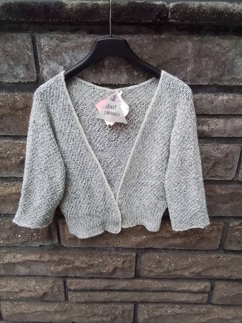 Abendbolero, Kurze Strickjacke Abendbolero, Kurze Strickjacke von DeinzigBaer