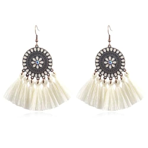 Böhmische Ibiza Ohrringe Anhänger mit Baumwollquasten Farbe weiß von Deja Jewels