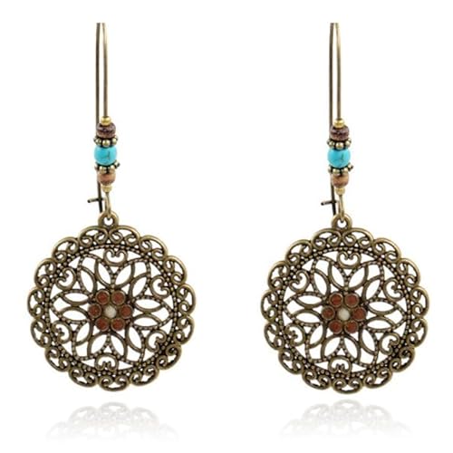 Goldene runde geschnitzte Damen Ohrringe mit Steinen und Perlen von Deja Jewels