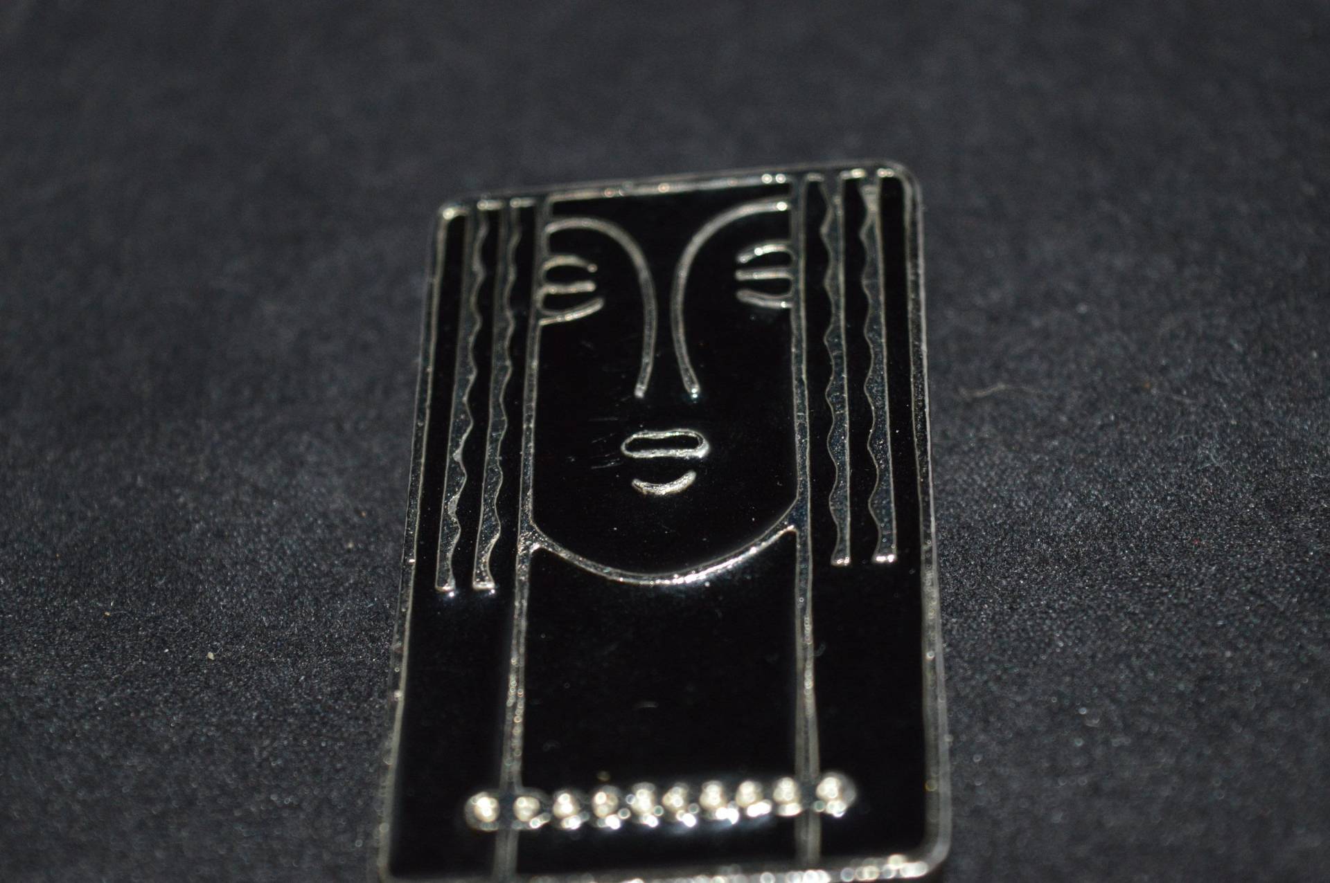 Frau Brosche/Anhänger Gold Schwarz Emaille Ritz Schmuck Anstecknadel 2 "x 1, 25" Emaille-Anhänger von DejaVuDeco