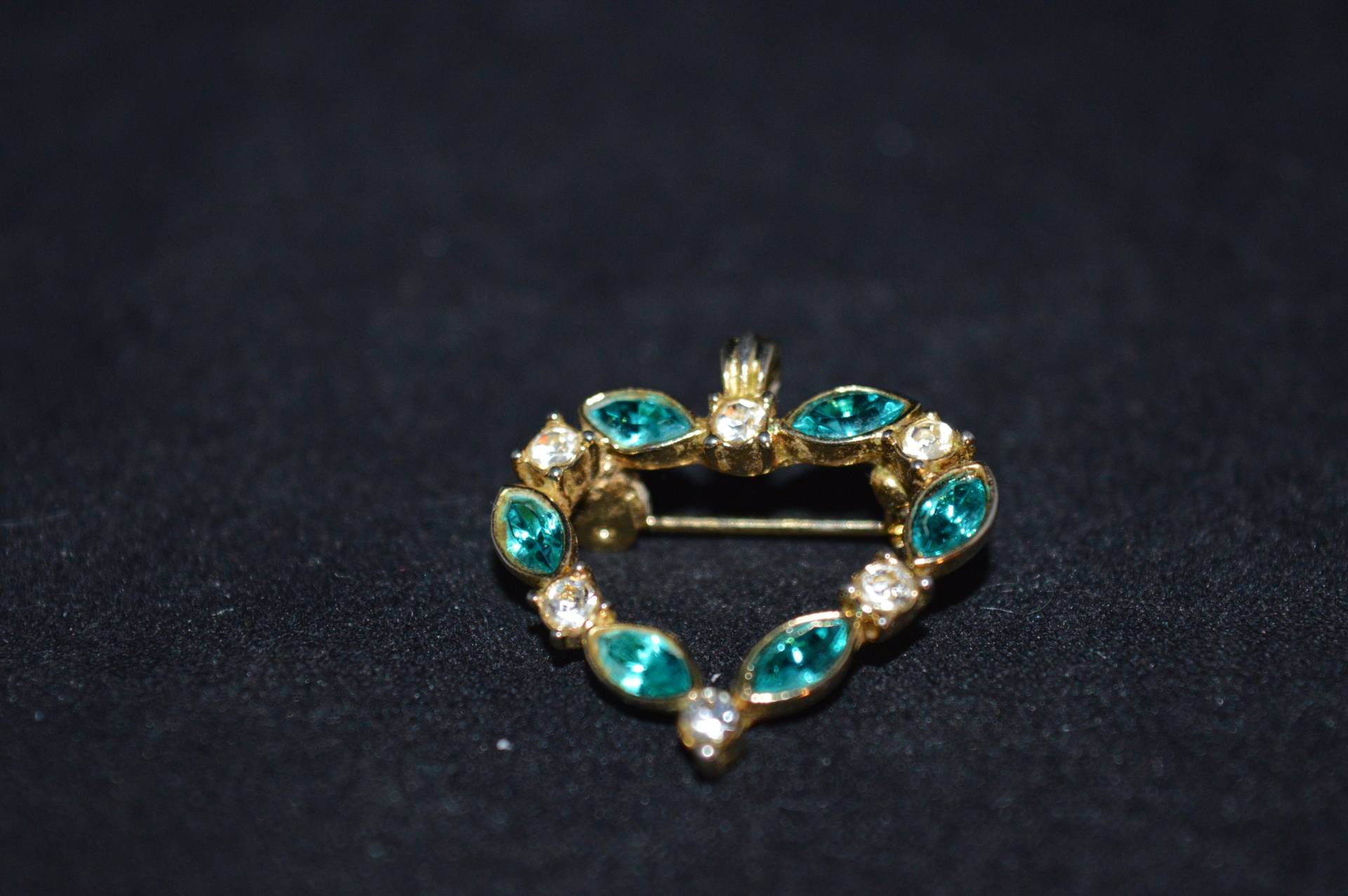 Herz Anhänger/Brosche Strass Grün Oval St. Patricks Day 1"/ Stift von DejaVuDeco