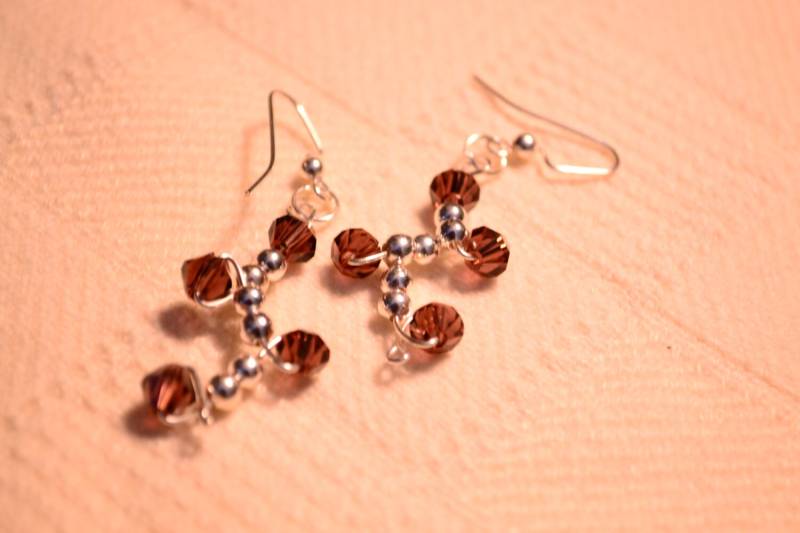 Sale - Silber Und Lila Perlen Ohrringe. Baumeln 1, 5 Zoll von DejaVuDeco