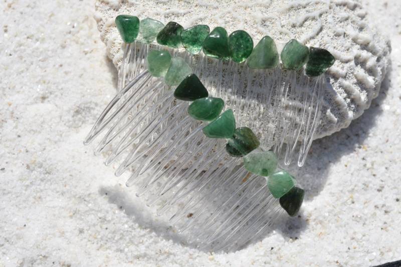 Grüner Quarzstein Haarkämme | 2 Stück von DejaVuDesignz2