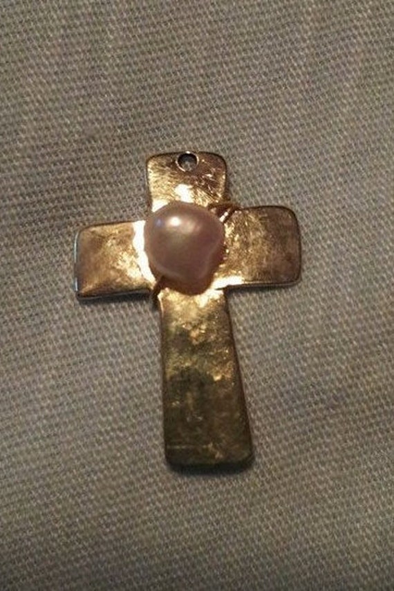 Perle Kreuz von Dejodesigns