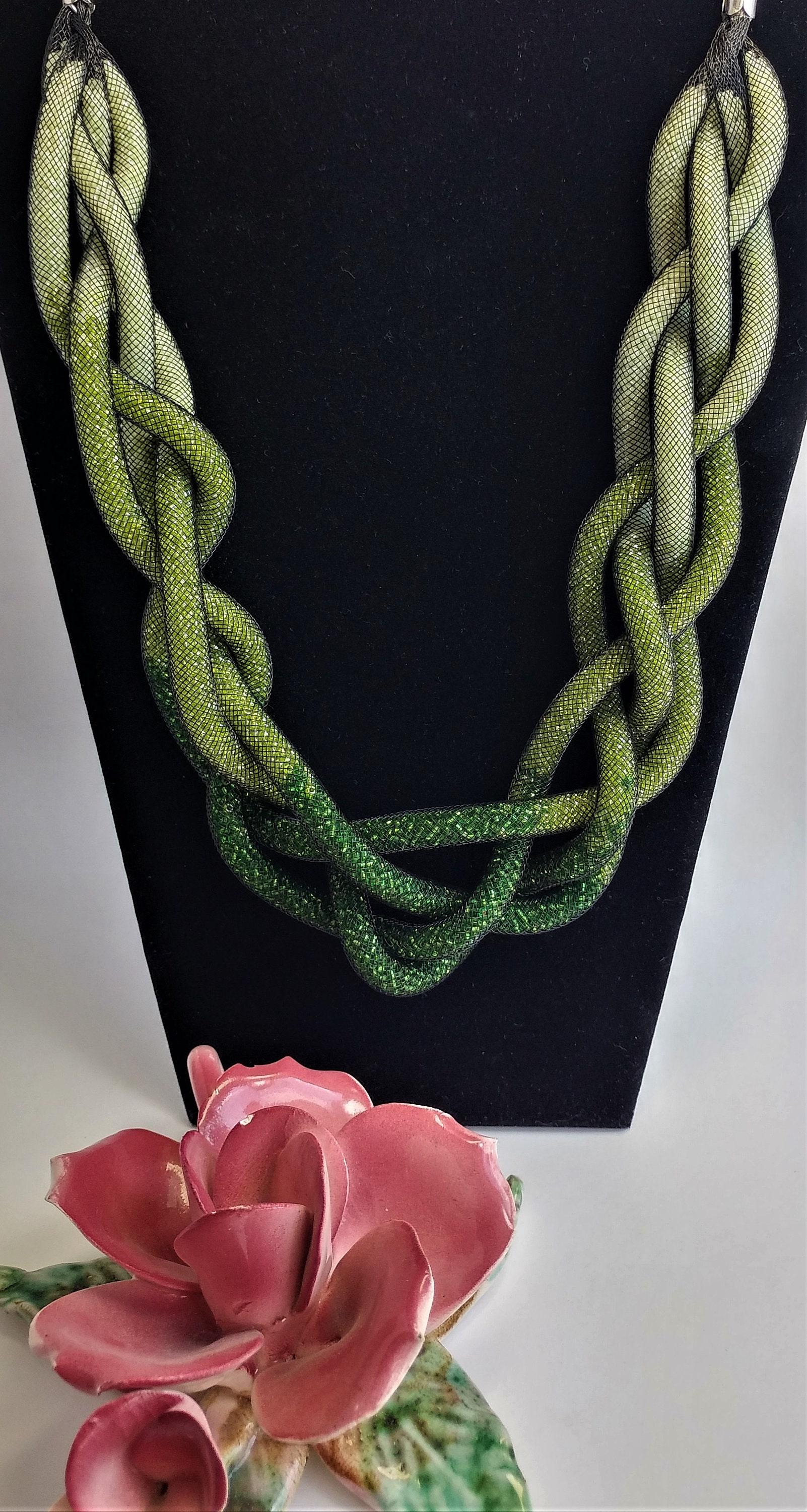 Netzschlauch Perlenkette | Unikat Perlencollier - Verschiedene Variationen Netzschlauch Perlenkette | Unikat Perlencollier - Verschiedene Variationen von Dekortica