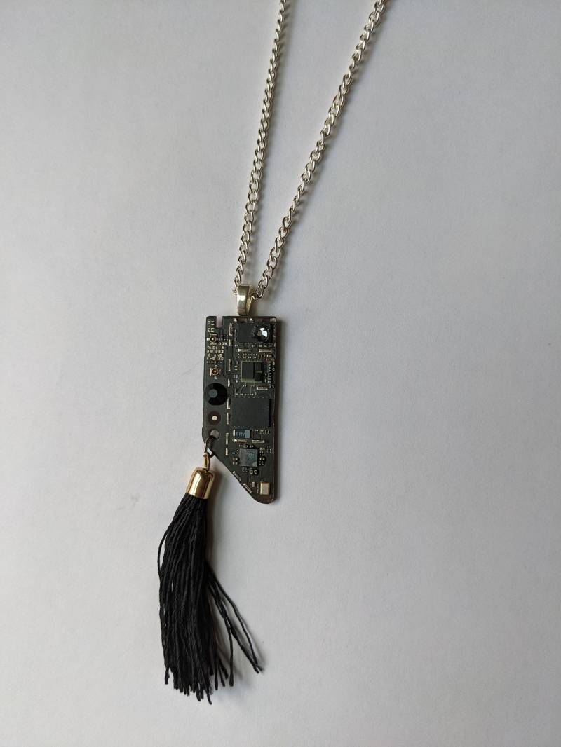 Schwarzes Motherboard Unikat Technologie Halskette Schwarzes Motherboard Unikat Technologie Halskette von DelicaTech