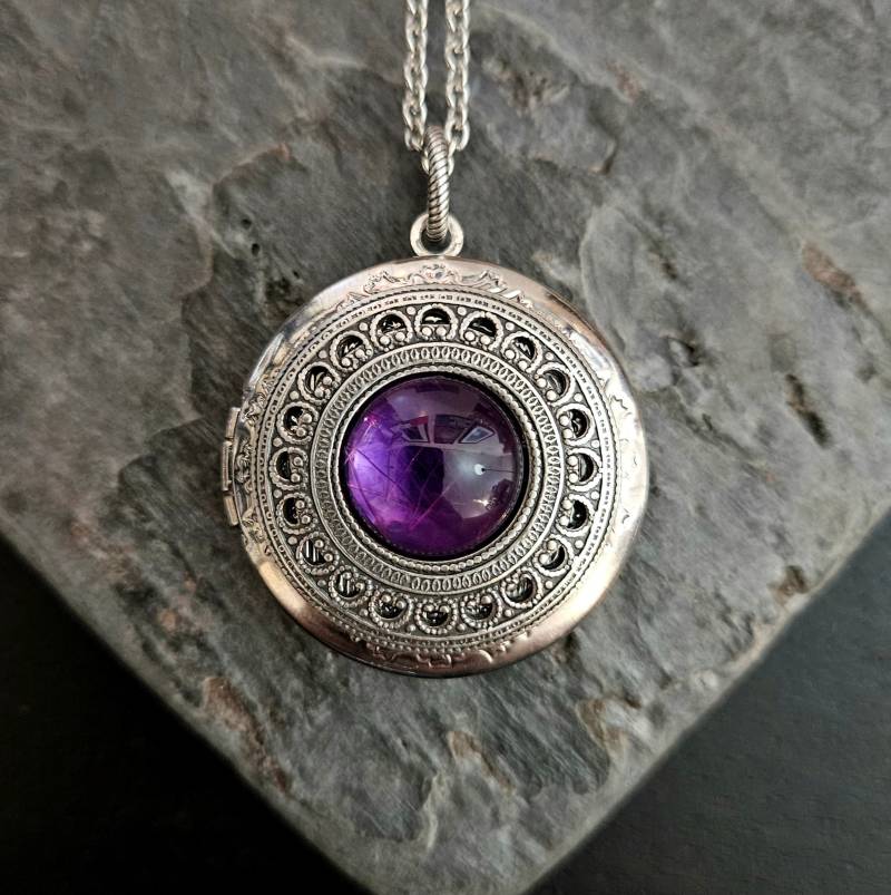 Amethyst-Medaillon, Edelstein-Medaillon, Amethyst-Schmuck, Silbernes Medaillon, Lila Stein-Medaillon, Lange Halskette, Geschenkideen Für Sie von DelicateIndustry1