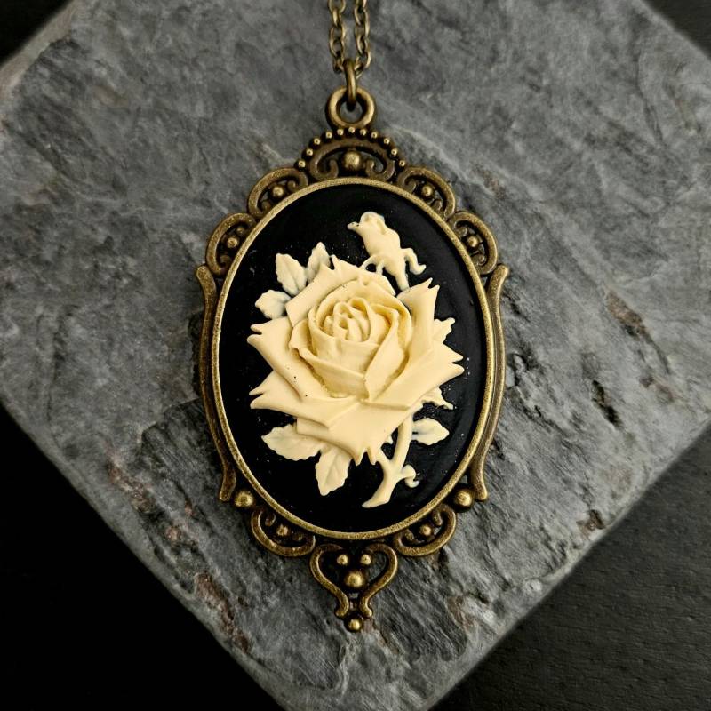 Rose Kamee Halskette, Blumen Renaissance Lange Schmuck, Einzigartiges Geschenk Für Sie, Urlaub Geschenkideen von DelicateIndustry1