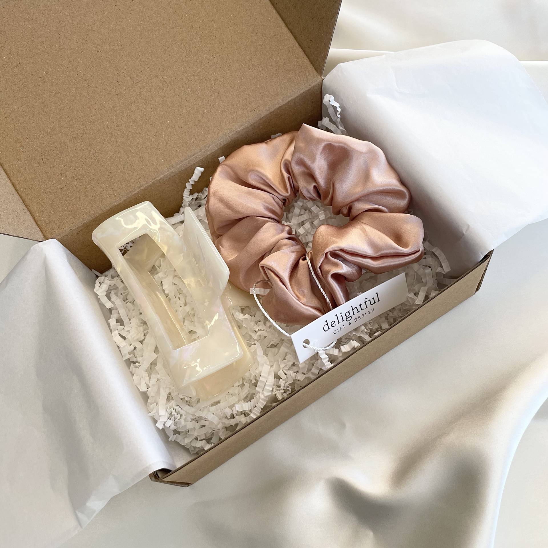 2Er Set Bauen Sie Ihr Eigenes Set, Scrunchy + Jumbo Claw Clip Haar Accessoire Varietät Paket 2Er Set Bauen Sie Ihr Eigenes Set, Scrunchy + Jumbo Claw Clip Haar Accessoire Varietät Paket von DelightfulGiftDesign