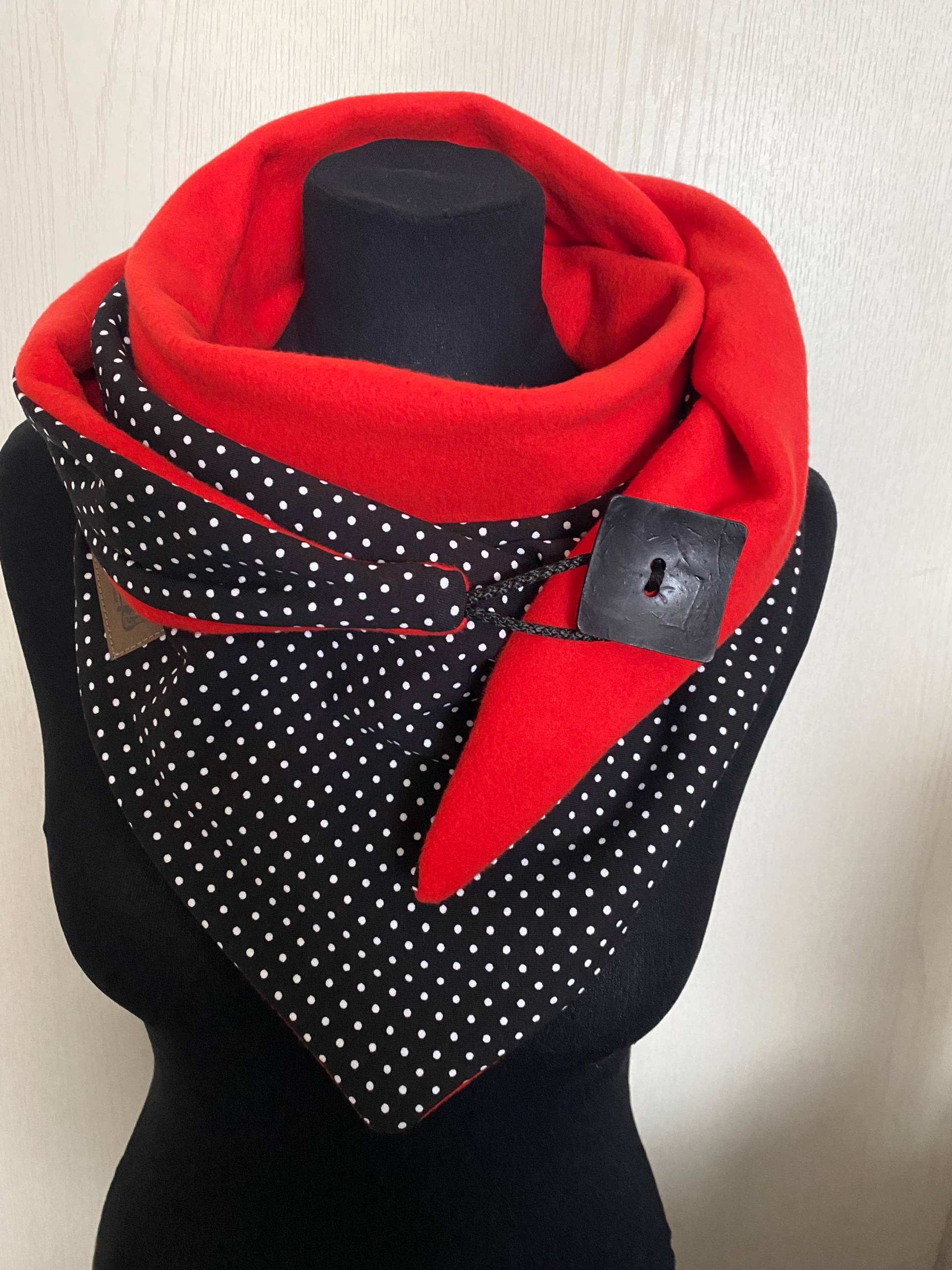 Wickelschal Mit Knopf Punkte Kuschlig Weich Und Warm Fleece Dreieckstuch Damen Schal Von Delimade/Geschenk von Delimade