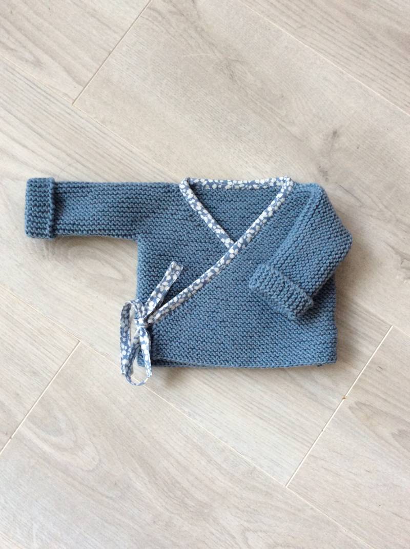 Babyweste, Wollwickeltop, Wollweste, Babyausstattung, Baby-Cardigan, Reine Wolle | 100% Merino, Handgestrickt, Liberty von DelphineCFrance