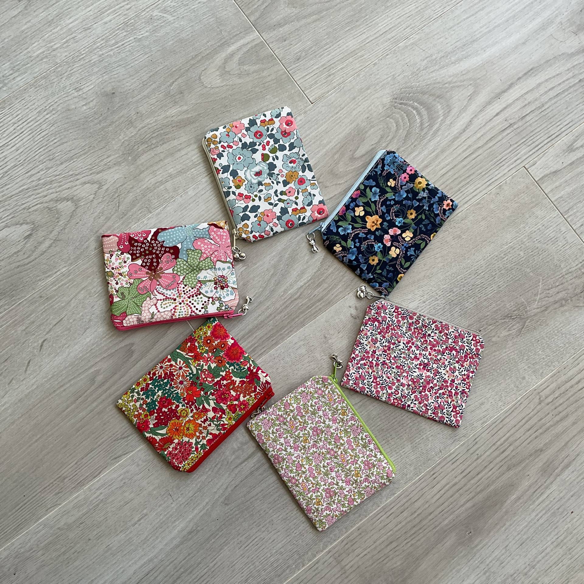 Mini-Liberty-Tasche, Damengeldbörse, Kartenhalter, Liberty-Stoff, Flaches Federmäppchen, Beutel, Stoff von DelphineCFrance