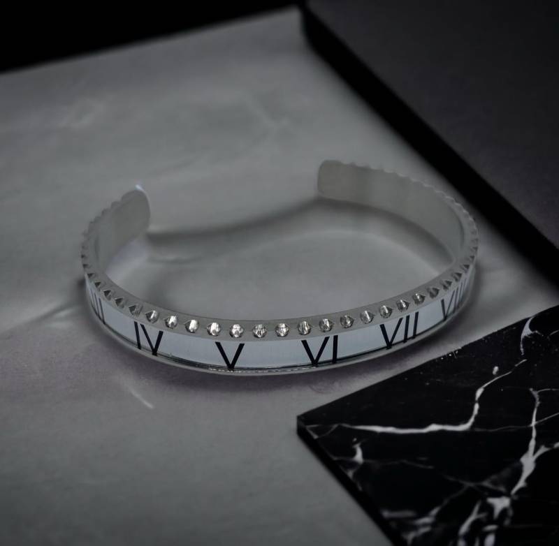 Gmt Roman Silver Bezel Watch Bracelet Wristband, Steel Cuff, Accessory, Bezel, Gift For Him Collector Watch Enthusiast von DeluxeJewelleryDE