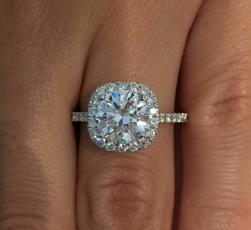 Riesige 2.50 Ct Ausgezeichnete Geschliffene Runde Diamantringe/Halo-Verlobungsringe Brautringe Jubiläumsringe Für Frauen Schmuckringe von DeluxeJewelryGifts