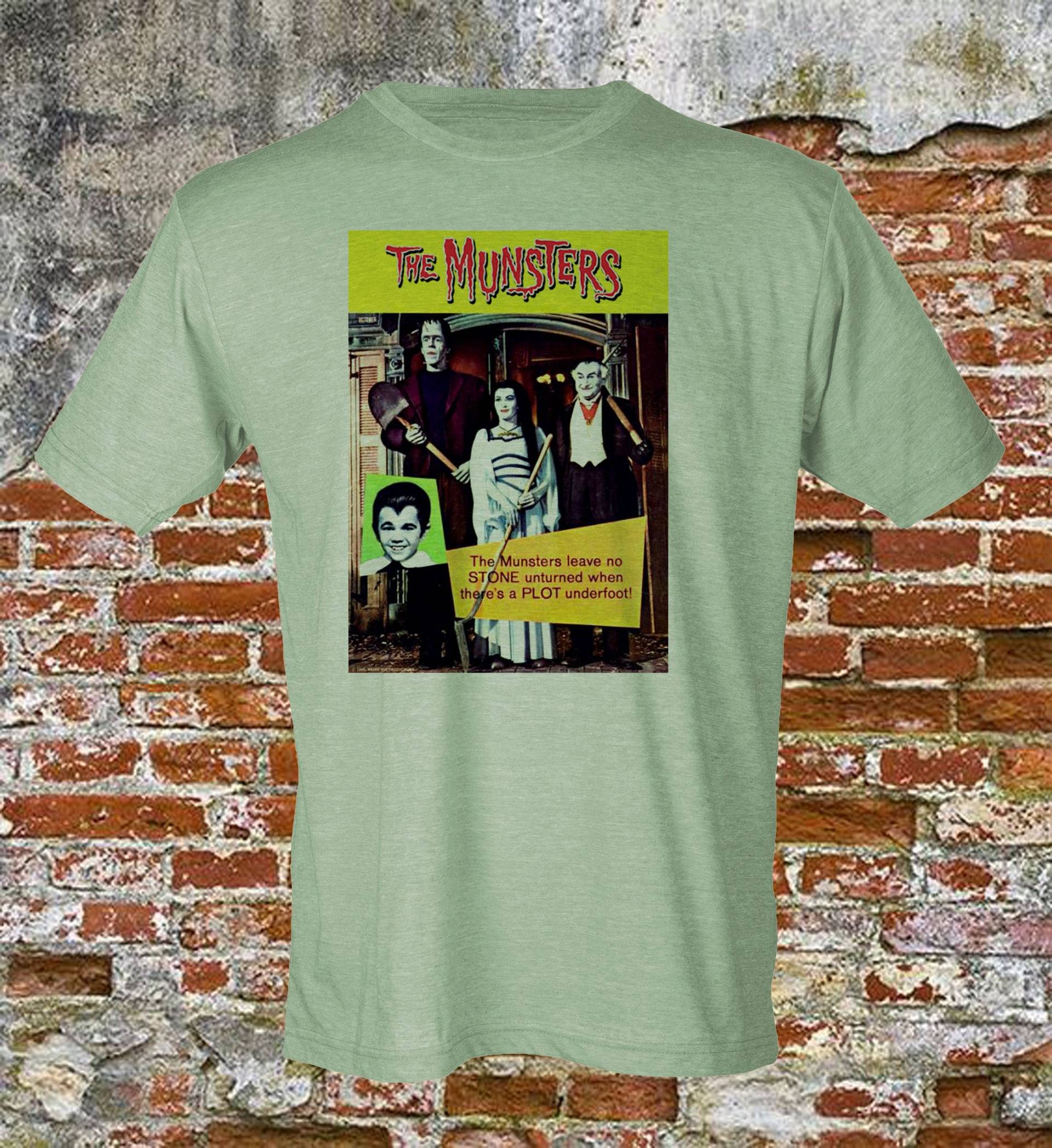 Die Munsters Familie T-Shirt Die Munsters Familie T-Shirt von Deluxesoultees