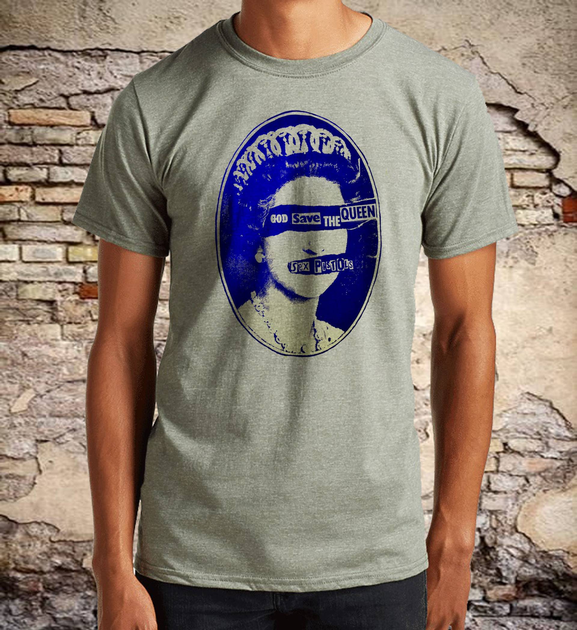 Vintage Style "Queen" God Save The Queen Design Deluxe Soul T-Shirt Vintage Style "Queen" God Save The Queen Design Deluxe Soul T-Shirt von Deluxesoultees