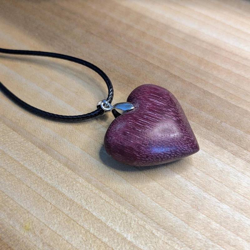 Lila Herz Ohne Kette von DemAsure