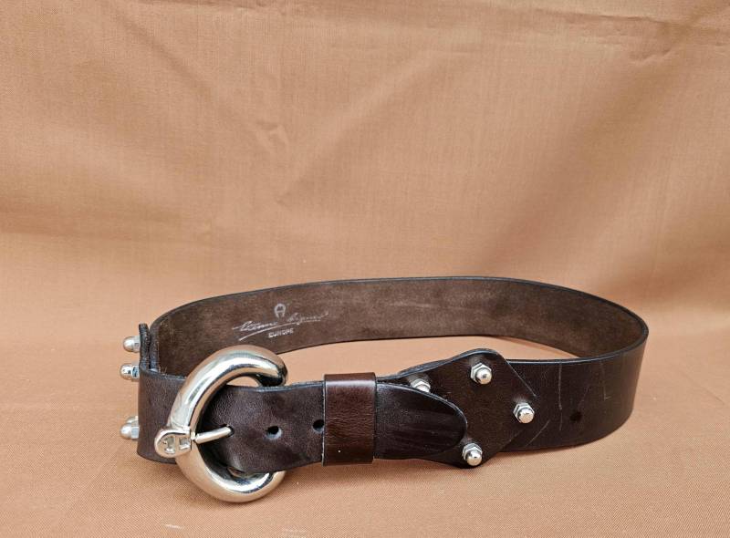 Aigner Gürtel Braun Mit Patina Unisex Sehr Fashion Zeitlos 80Er - 90Er Vintage Aigner Gürtel Braun Mit Patina Unisex Sehr Fashion Zeitlos 80Er - 90Er Vintage von DemDemShop