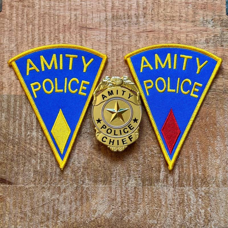 Jaws Amity Polizeichef Martin Brody Bestickter Aufnäher Zum Aufbügeln Oder Aufnähen Diy Requisite Uniform Kostüm Quint White Shark Island Emaille von DemogorgonPatches