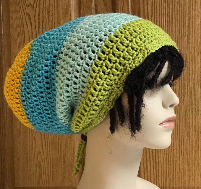 Lange Slouchy Mütze Häkeln Hut/Dread Tam in Grün, Blau Und Gelb von DeniseBlack
