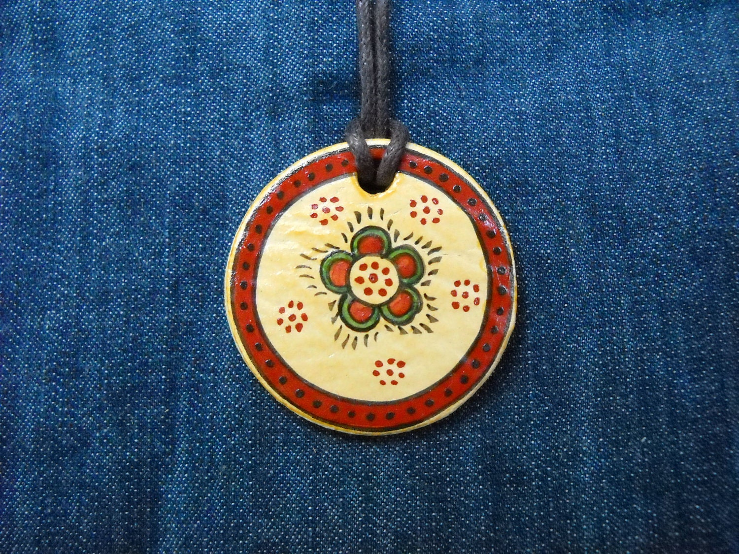 Traditionelles Motiv Aus Rumänien, Anhänger, Gottes Auge Traditionelles Motiv Aus Rumänien, Anhänger, Gottes Auge von DeniseClemenco