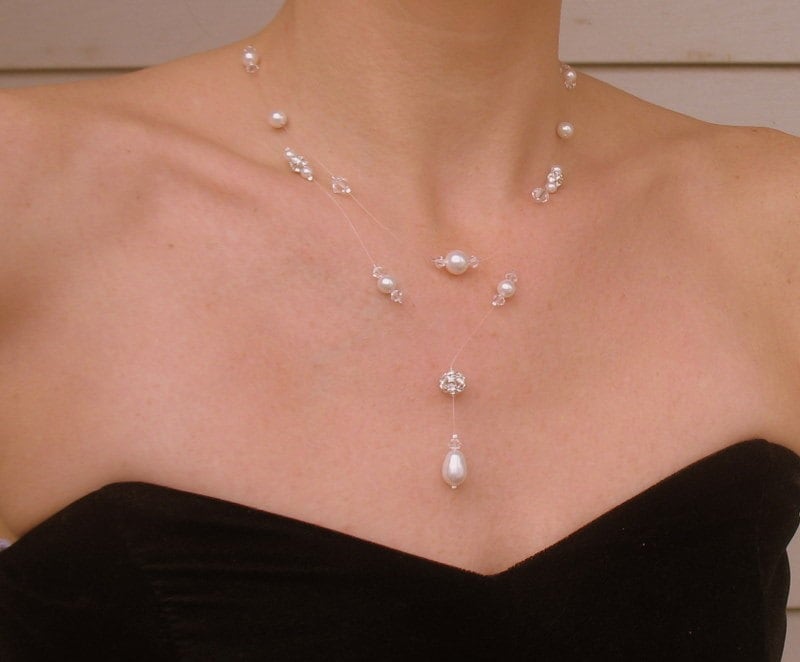 Braut Illusion Halskette, Schwimmende Unsichtbare Brautschmuck, Perlenkette, Brautjungfern Geschenk, Liebe Ist Kind Braut Illusion Halskette, Schwimmende Unsichtbare Brautschmuck, Perlenkette, Brautjungfern Geschenk, Liebe Ist Kind von DeniseJewelryDesigns